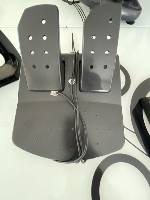 Volan de gaming gnesis