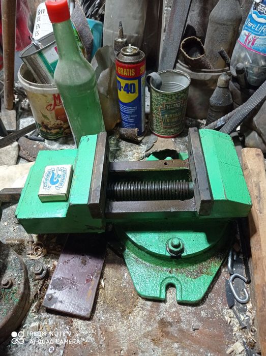 Продам тиски СССР советские