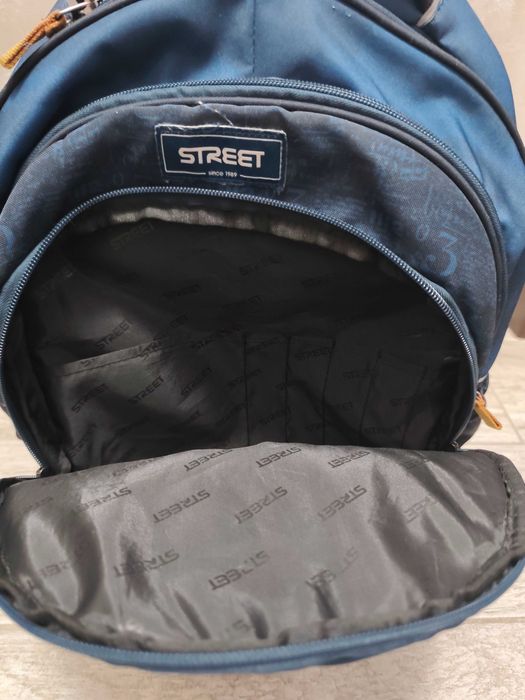 Раница за ученици