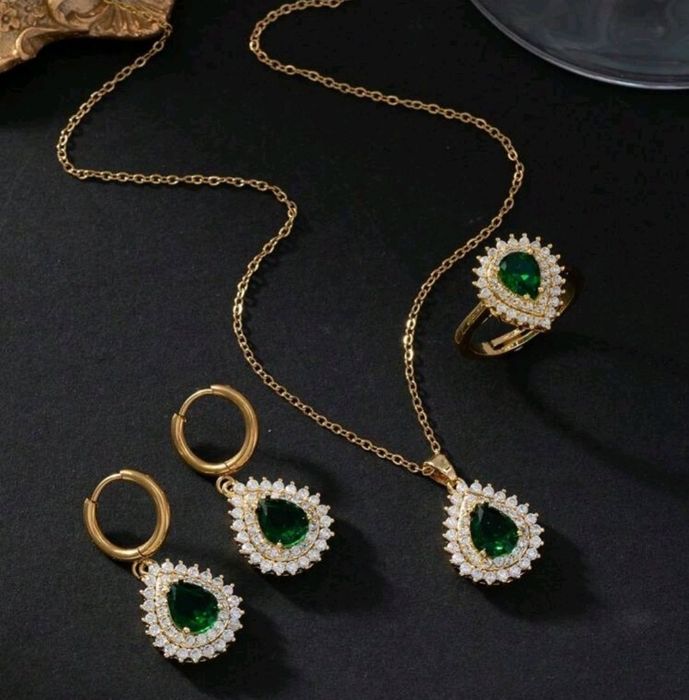 Set placat cu aur nou