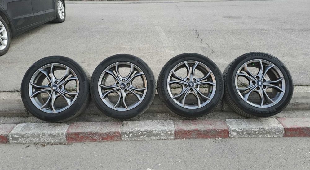 Anvelope vară 215 50 R 17