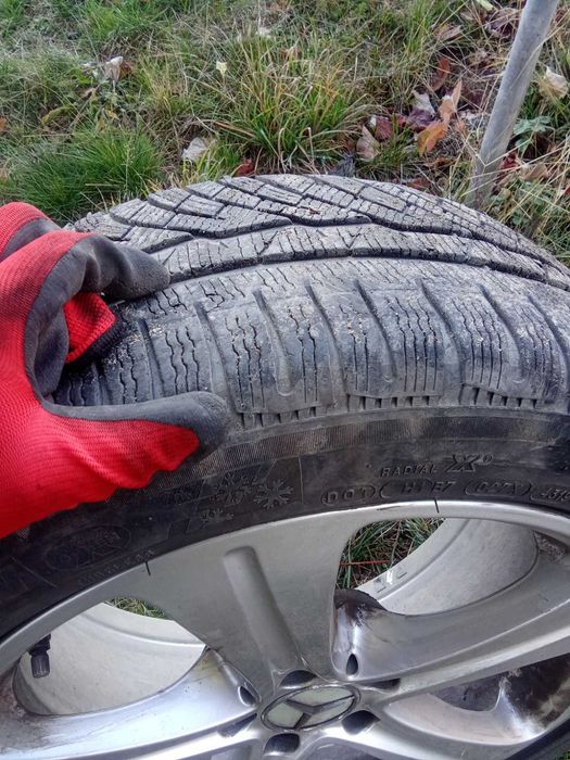 Комплект лети джанти 18ки Оригинални за Мерцедес със Зимни Гуми