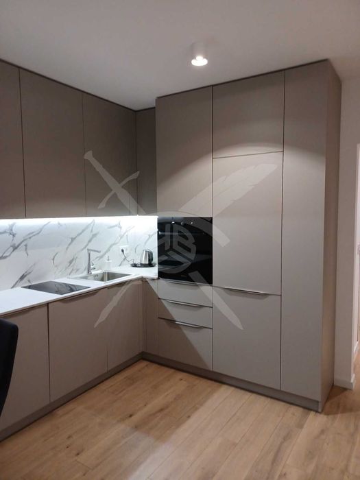 Дава се под наем Тристаен апартамент в Пловдив, Коматевски възел - 100 кв.м за 797.64 € - Снимка #2