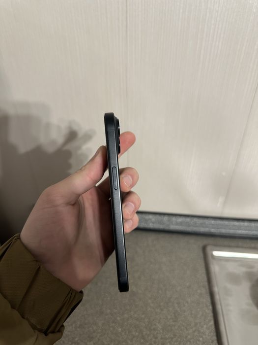 Айфон 15 128Gb.