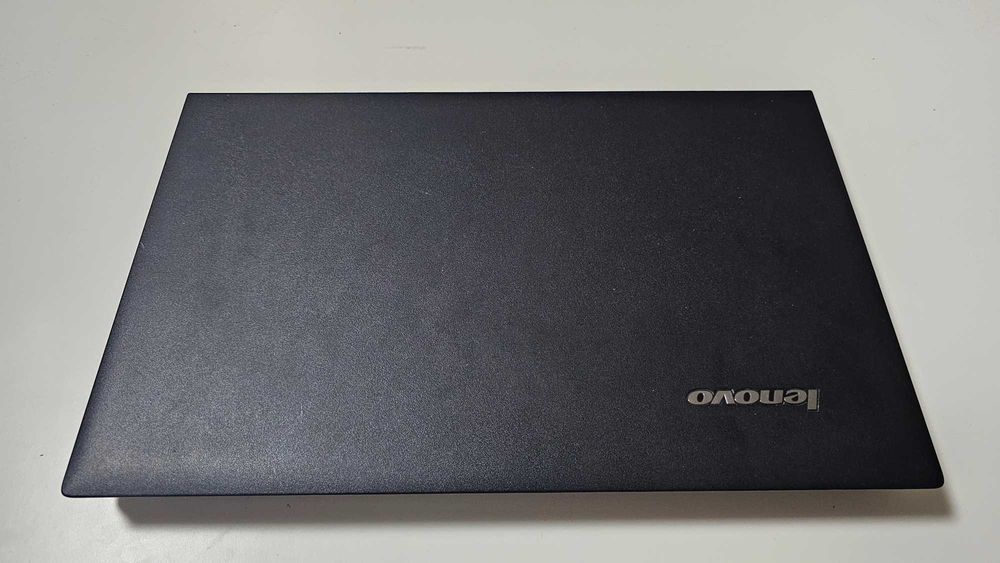 Vand laptop Lenovo B590 procesor I3 8Gb ram 1Tb SSD Samsung