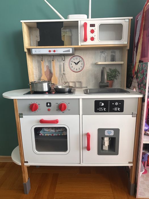 Детска кухня за игра