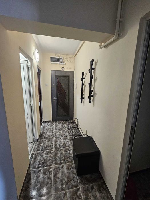 De închiriat apartament 2 camere+birou
