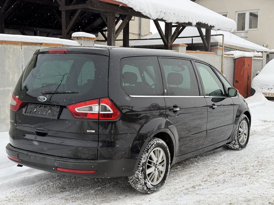 Ford Galaxy 2.0 Diesel *** 7 LOCURI *** GHIA *** ADUS AZI