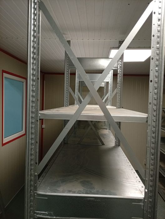 Rafturi pentru depozitare marfa manuala si arhiva