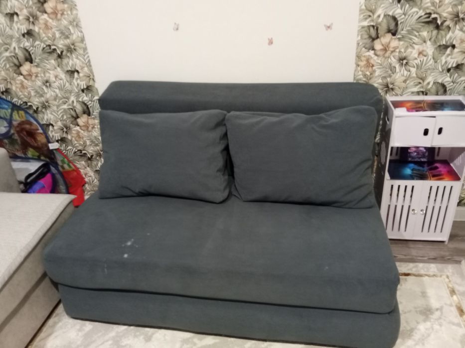 Продам бескаркасный диван