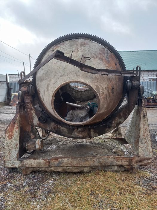 Продам бетономешалку