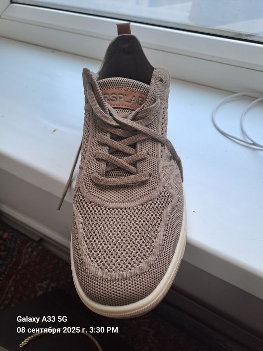 Кроссовки Respect