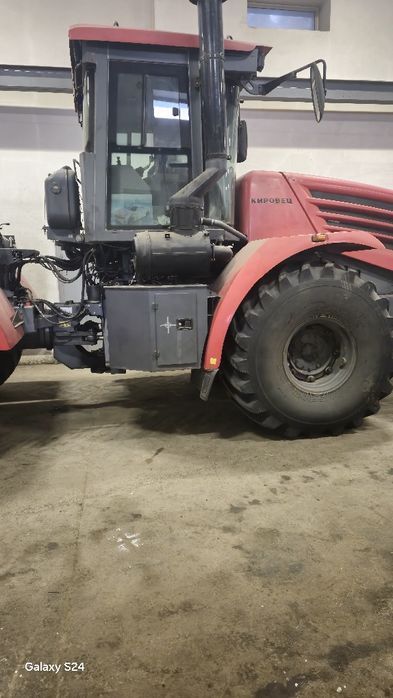 Трактор К 744 .             .