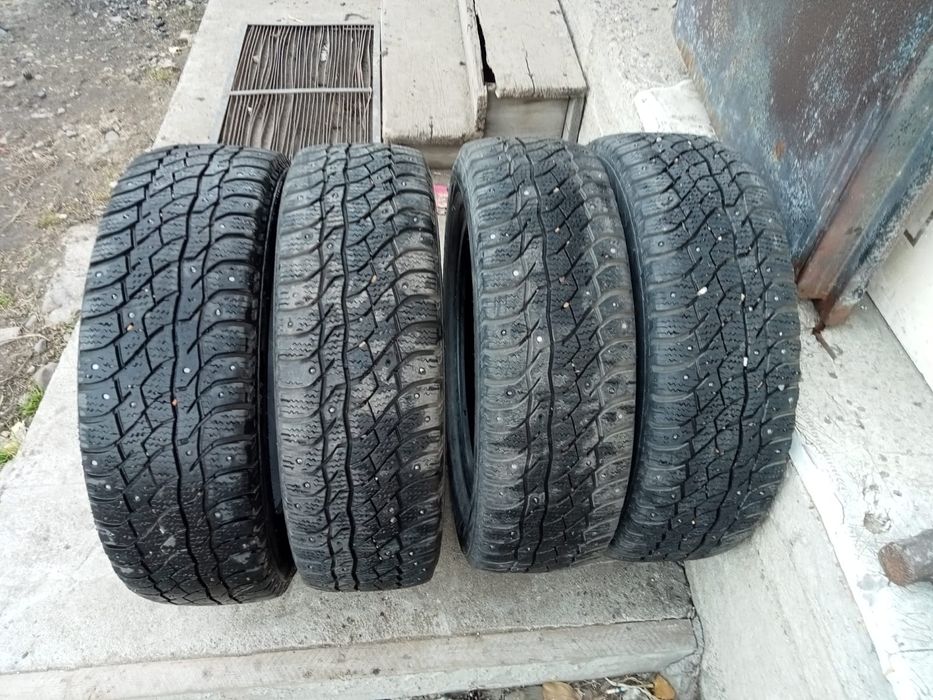 Продам зимние шины
