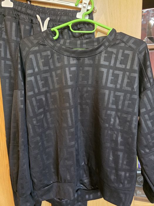 Нов екип ,универсален размер