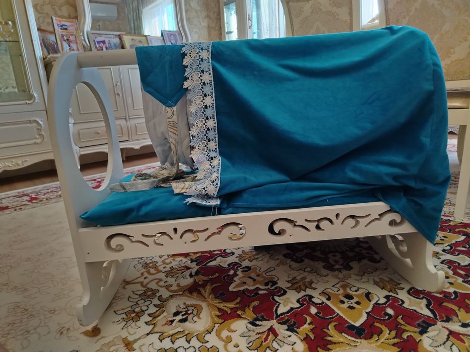 Продаётся Бесик сатылады