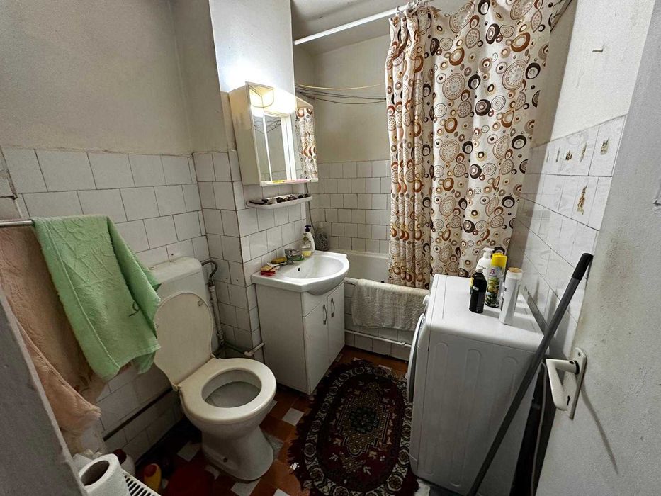 Apartament 3 camere P/4 str. Gloriei cartier Tractorul Brasov