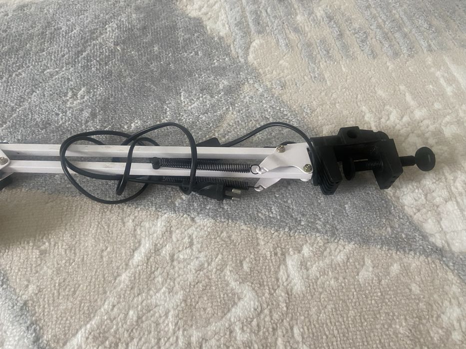 Продам фотолампу от желтушки