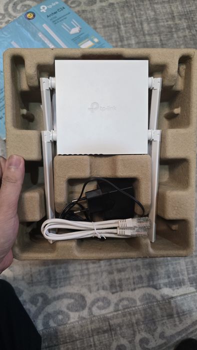 Роутер TP LINK. Янгидек. Как новый.
