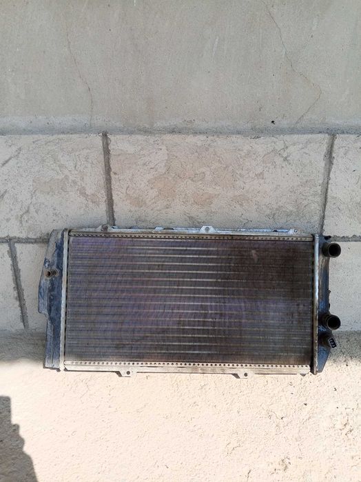 Радиатор б/у ауди