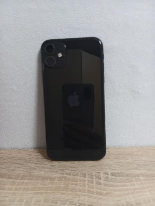 IPhone 11, Акб 75% .