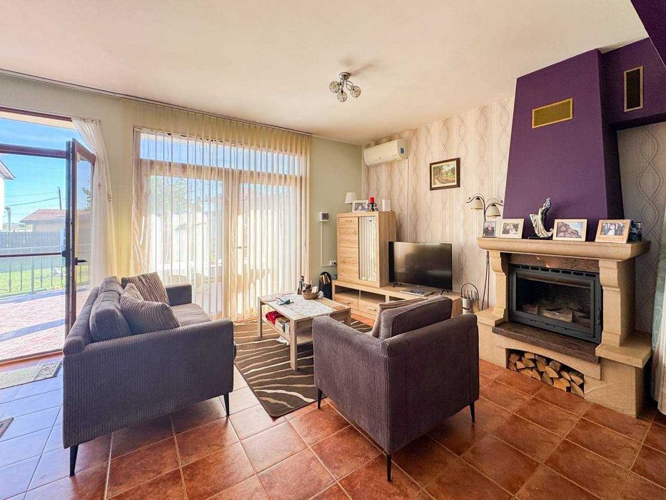 Продава се Къща в Поморие - 110 кв.м за 1454 €/кв.м - Снимка #1