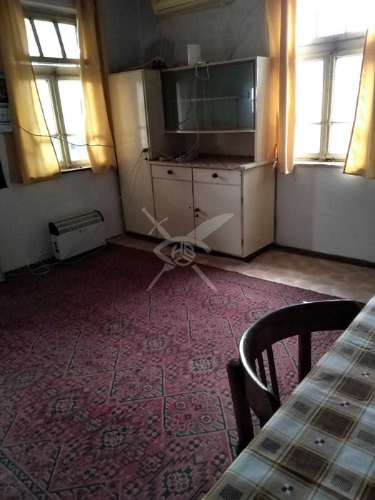 Едноетажна къща в село Бата 77579