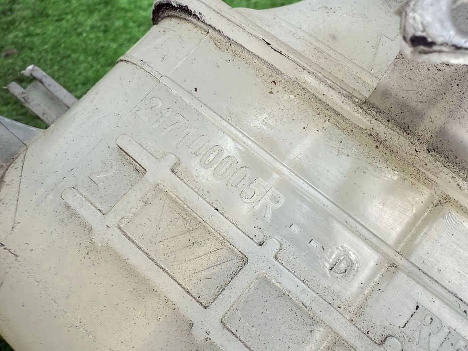 CARCASA FILTRU AER + VAS EXPANSIUNE RENAULT MEGANE III B95 1.6 DIESEL 2014 COD OEM 8200947663 1032331S03 8200682558 217100005R 2008-2016