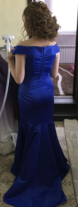 Шикарное вечернее платье