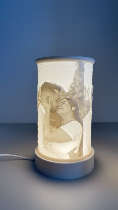 Lampa Personalizata - Cadoul perfect pentru ocazii speciale