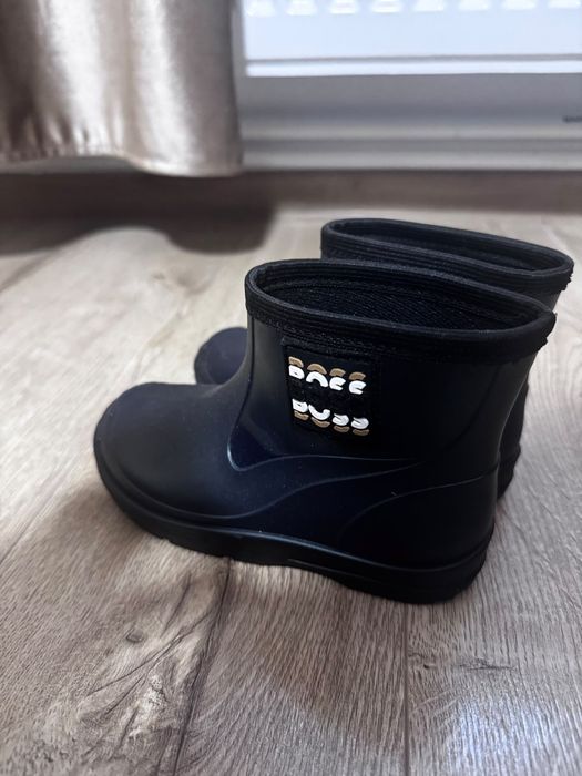 Lot 9 perechi încălțăminte copii – New Balance, Puma, Crocs, BOSS