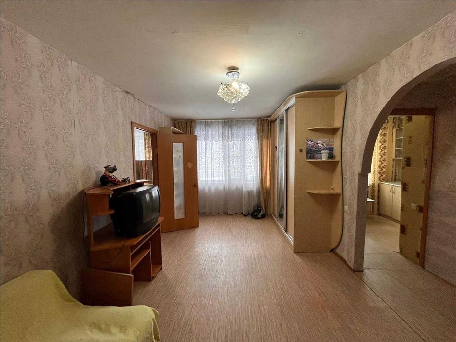 Продам 2-х ком квартиру,12 мкр-н,1/5 этаж,Ипотека***