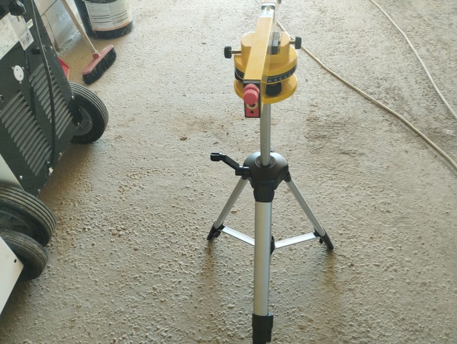 Laser, nivela cu laser