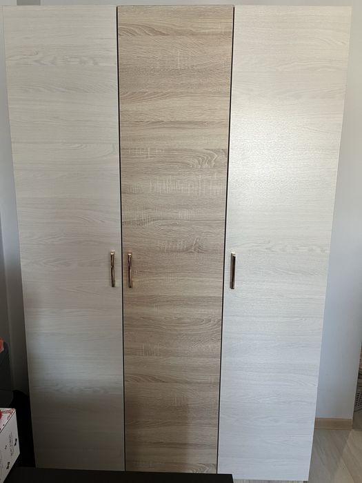 Продам шкаф для одежды