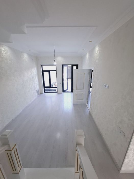 КОТТЕДЖ.  Катта Кани.  2 соток.  2 х этажный