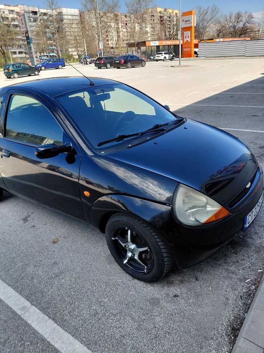 Продавам Ford Ka