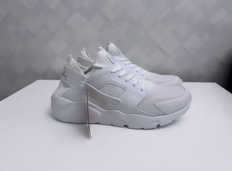 Туфли, кроссовки, кеды Pierre Cardin