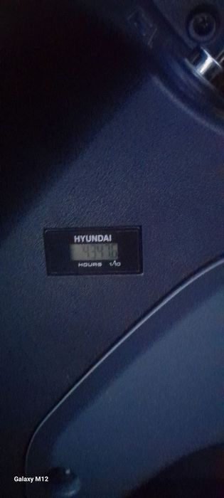 Mini ekskavator hyundai sotiladi