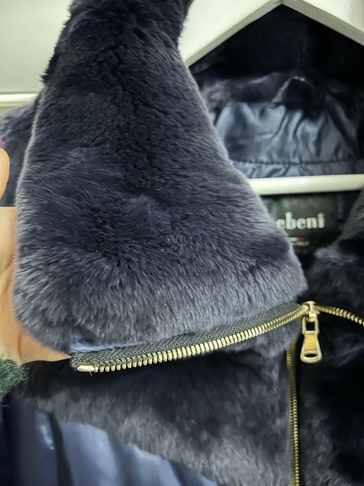 Geaca Lebeni cu blana naturala.