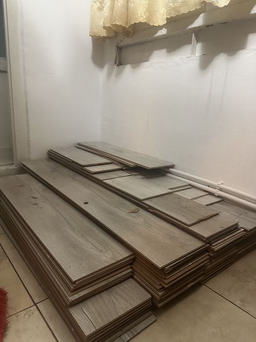 Vand Parchet Folosit