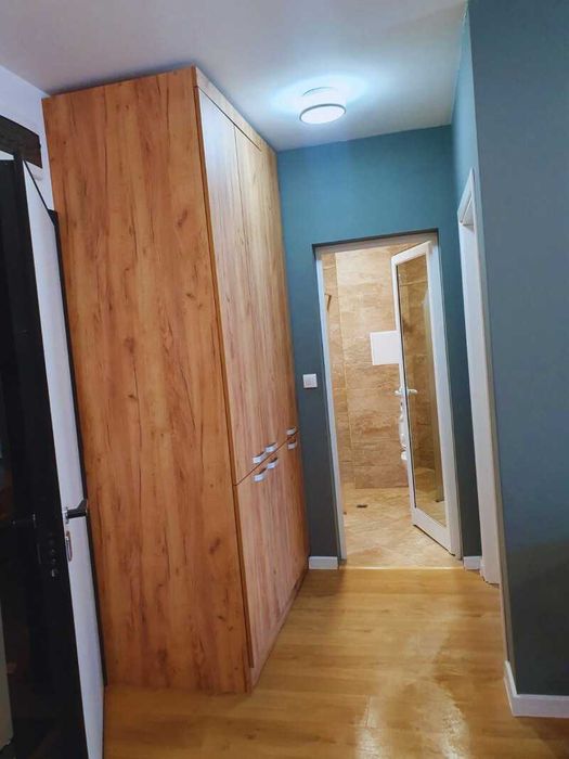 Дава се под наем Двустаен апартамент в София, Кръстова вада - 70 кв.м за 752.25 € - Снимка #2