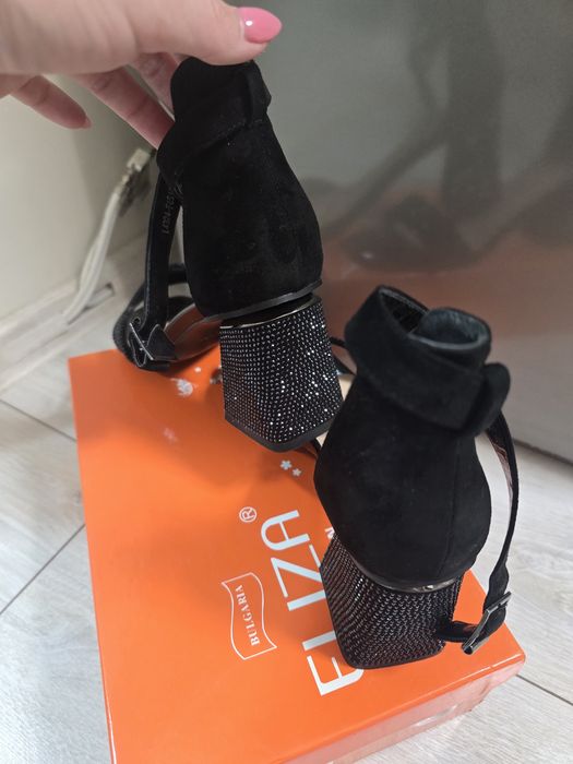 Дамски сандалети