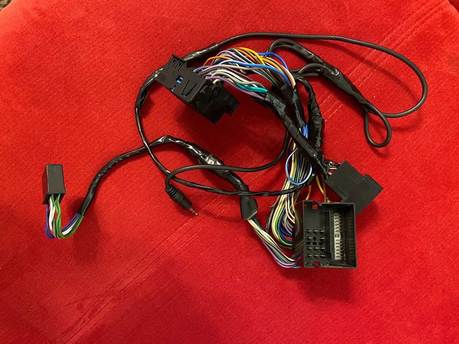 Interfata Unika, Adaptor Quadlock-Iso, Cablaj audio BMW X3 E83 E83 LCI