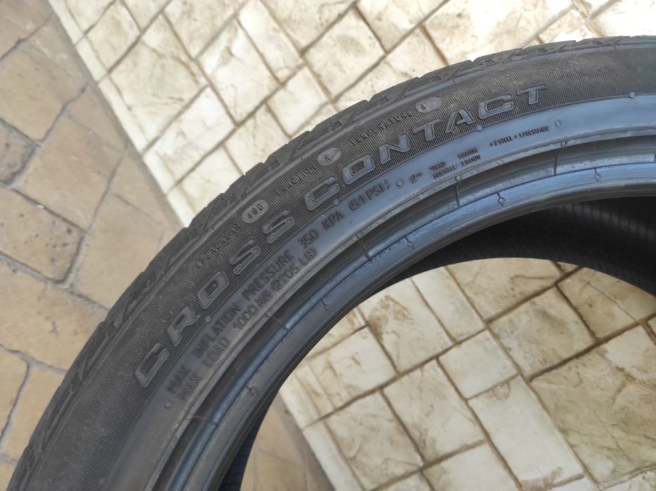 Гуми Continental 275/40/22 Cross contact