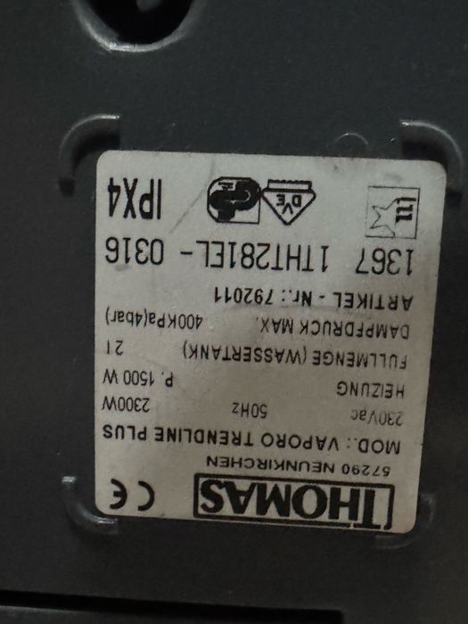 Aparat de curatat cu aburi