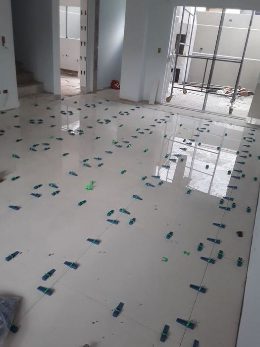 Amenajari faianta și gresie 70 lei mp,glet și lavabil la gata 50 lei m