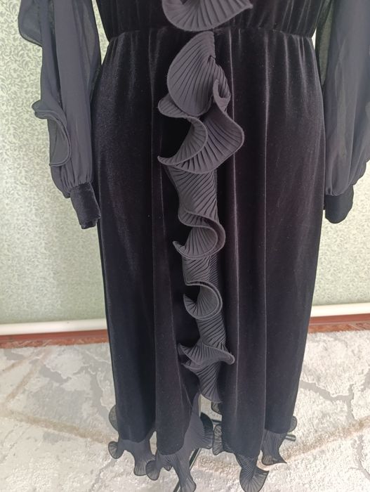 Платье вечернее новое