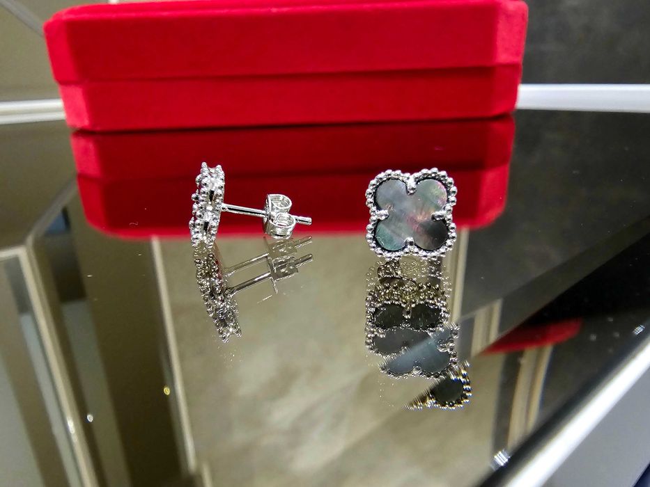 Van Cleef & Arpels VCA Silver Grey Mother Sweet Alhambra Дамски Обеци