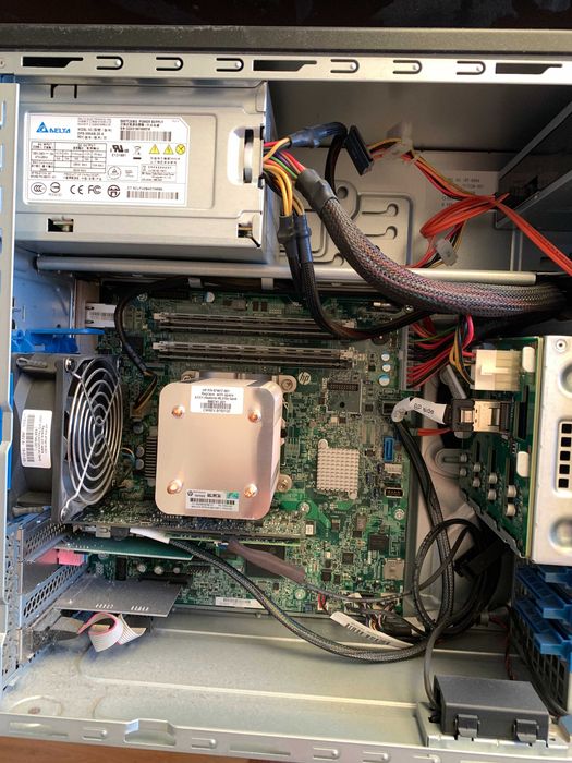 Сървър HP ProLiant ML310e Gen8 v2