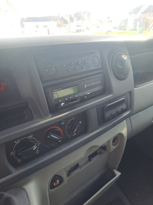 Vand renault mascott cu lift